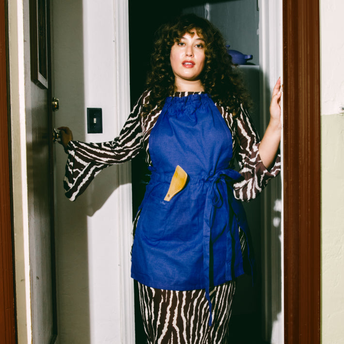 Hosting Apron (Size 2) - Image 2